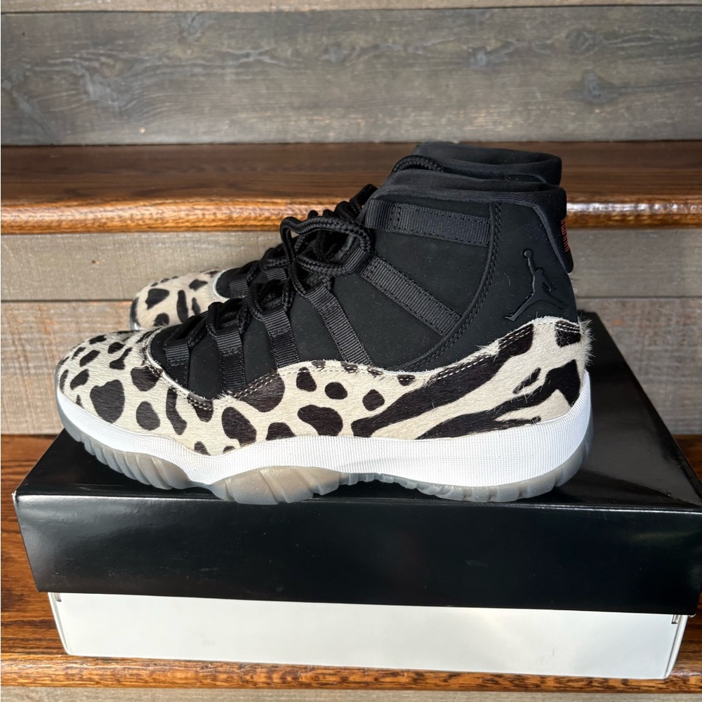 Jordan 11 Retro Animal Instinct size 10 zebra - Picture 5 of 9